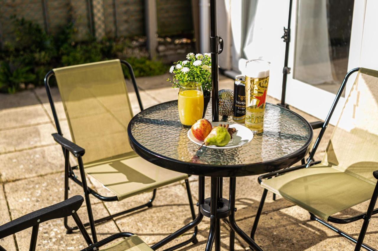 Apartment Superb Dwelling! Fast Wifi, Parking, Patchway *